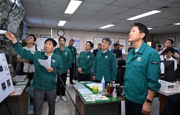 오세훈 서울시장, 대선 투표 하루 앞둔 2일(월) 지하철역‧투표소 등 시설 점검 기사 이미지