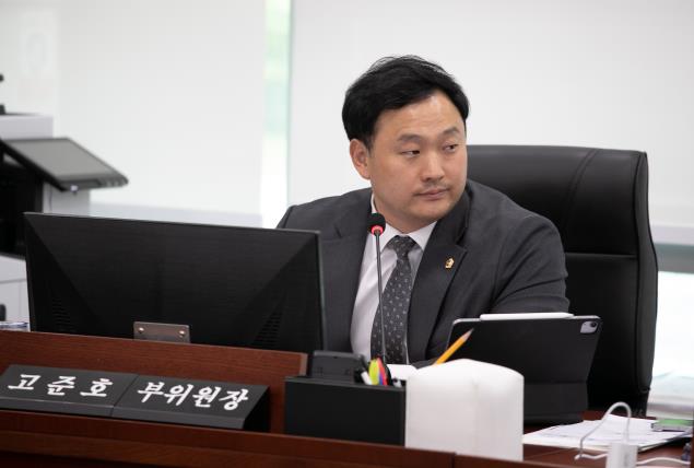 경기도의회 고준호 의원, '광주 광산 출신 이용빈 전용 관사? 김동연 지사 인사 책임은 경기도민이 부담' 기사 이미지