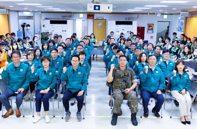 군 장비 전시·대형마트 대피 훈련…영등포구, 주민과 함께 실전형 을지연습 실시 기사 이미지
