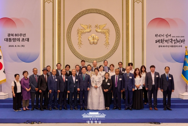 이 대통령,  보훈 선진국 도약시킬 것 기사 이미지
