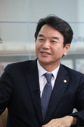 문진석 의원, “건설기계 대여금 미납 2,000건 넘어 … 서민 피해 없도록 법 개정 신속히 이뤄져야” 기사 이미지