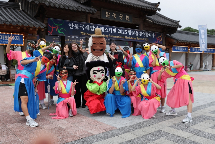 안동 탈놀이단 ‘천태만상’, 시민과 함께 축제의 심장이 되다 기사 이미지