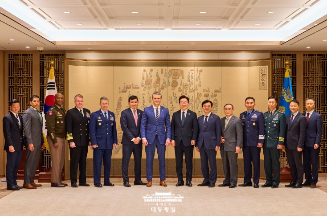 이재명 대통령, '피트 헤그세스' 미국 전쟁부장관 예방 기사 이미지